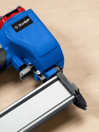 ЗУБР FST-50, пневматический нейлер для гвоздей по бетону и металлу, Профессионал (31943) купить в Ижевске