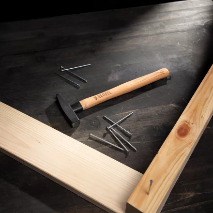 Молоток слесарный, 200 г Denzel, кованый квадратный боек, буковая рукоятка, 10426 купить в Ижевске