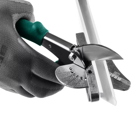 Угловые ножницы для пластмассовых и резиновых профилей KRAFTOOL 23372 купить в Ижевске