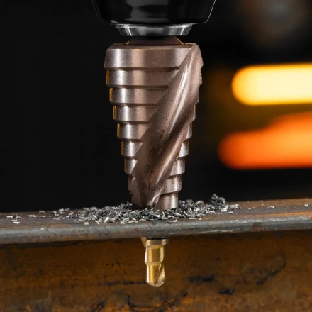 Сверло ступенчатое Denzel 723614, 6-8-10-12-14-16-18-20-22-24-26-28-30мм, Р6М5К5, 6-гр. хвостовик купить в Ижевске