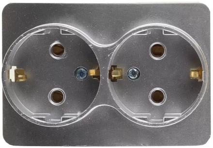 Розетка СВЕТОЗАР &quot;ГАММА&quot; с заземлением, двойная, без вставки и рамки, цвет светло-серый металлик, 16А/~250В SV-54107-SM купить в Ижевске